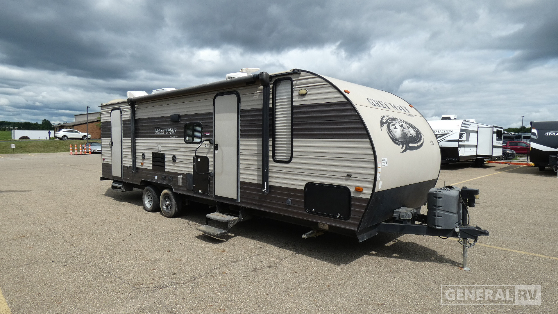 2017 Forest River Cherokee Grey Wolf 26DBH in north canton OH