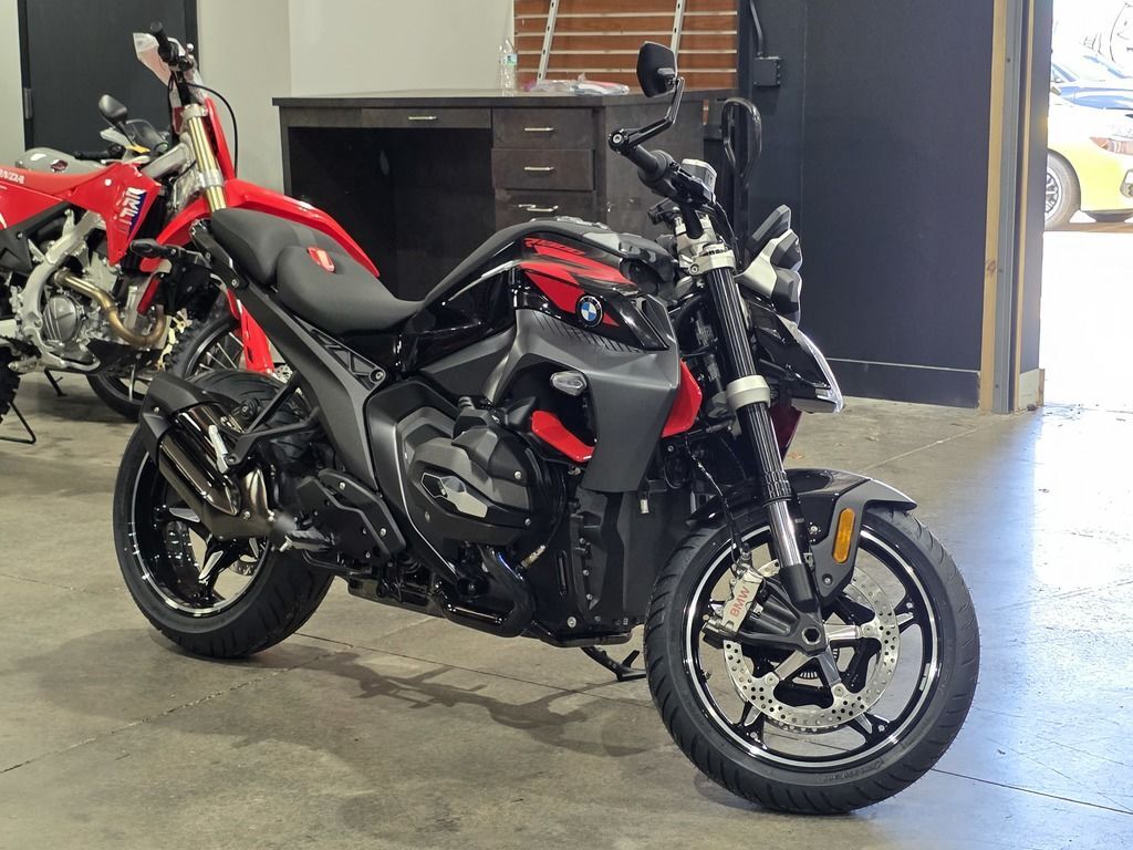 2026 BMW R 1300 R Option 719 Kilauea in Columbus, GA