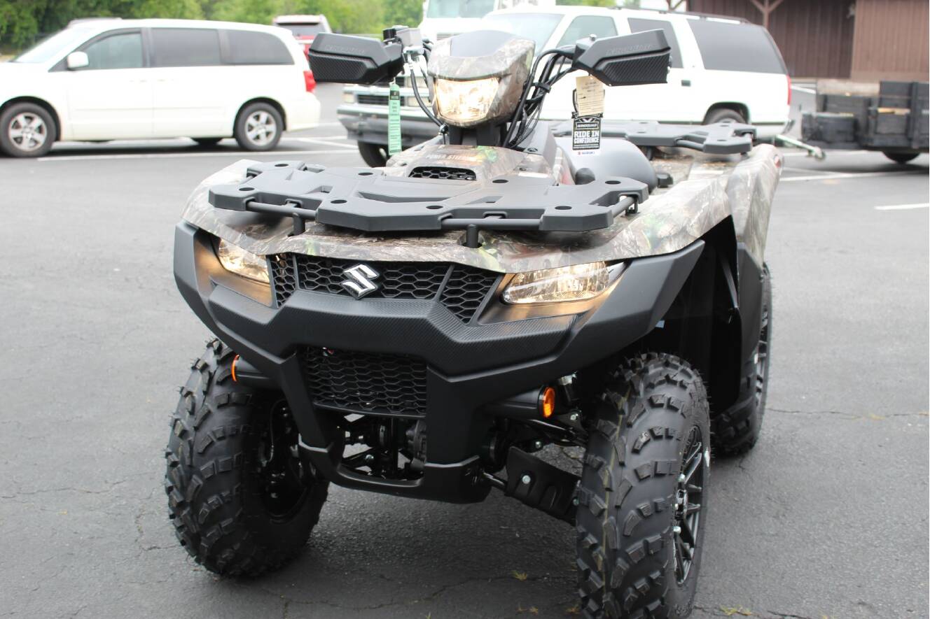 A photo of this 2026 Suzuki KingQuad 500AXi Power Steering SE Camo