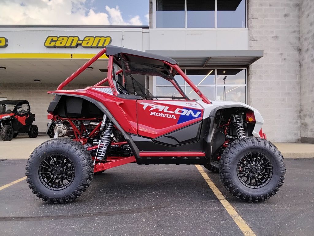 2026 Honda® Talon 1000R FOX Live Valve in burbank OH
