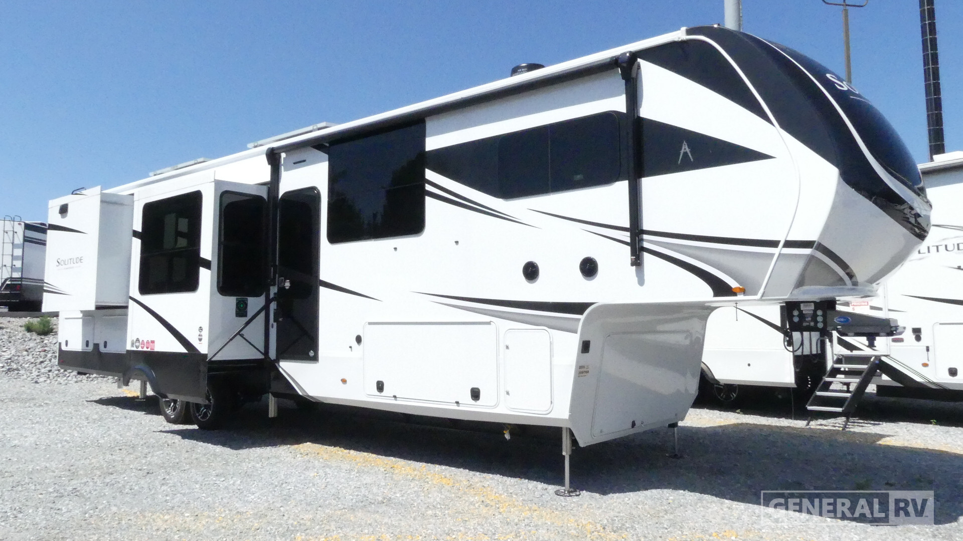 2027 Grand Design SOLITUDE 390RK RV