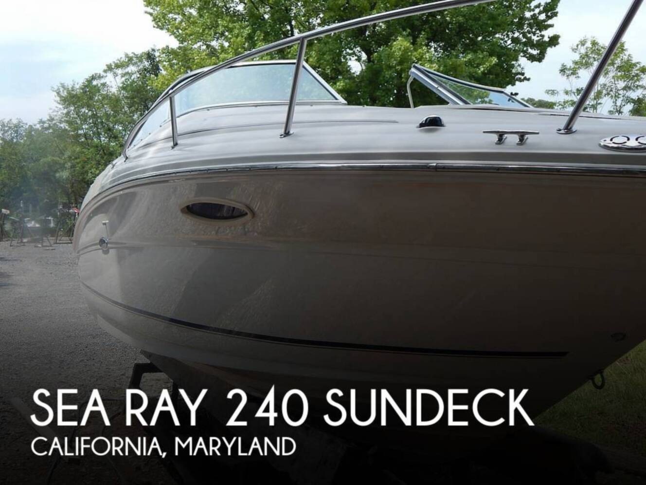 A photo of this 2004 Sea Ray 240 Sundeck