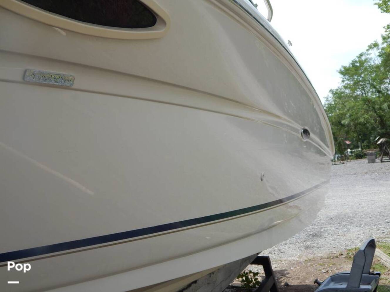 A photo of this 2004 Sea Ray 240 Sundeck