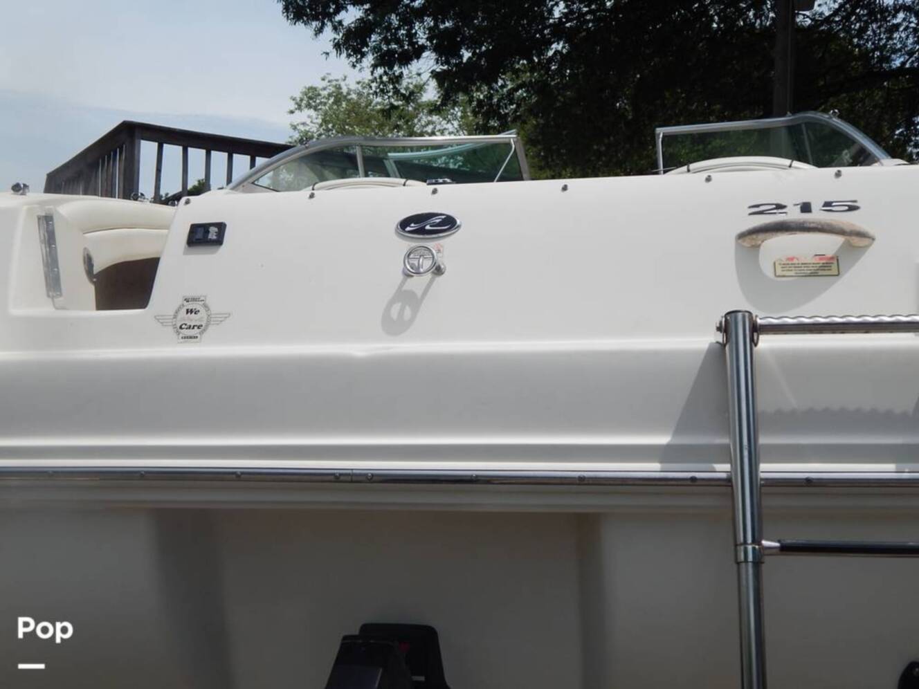 A photo of this 2004 Sea Ray 240 Sundeck