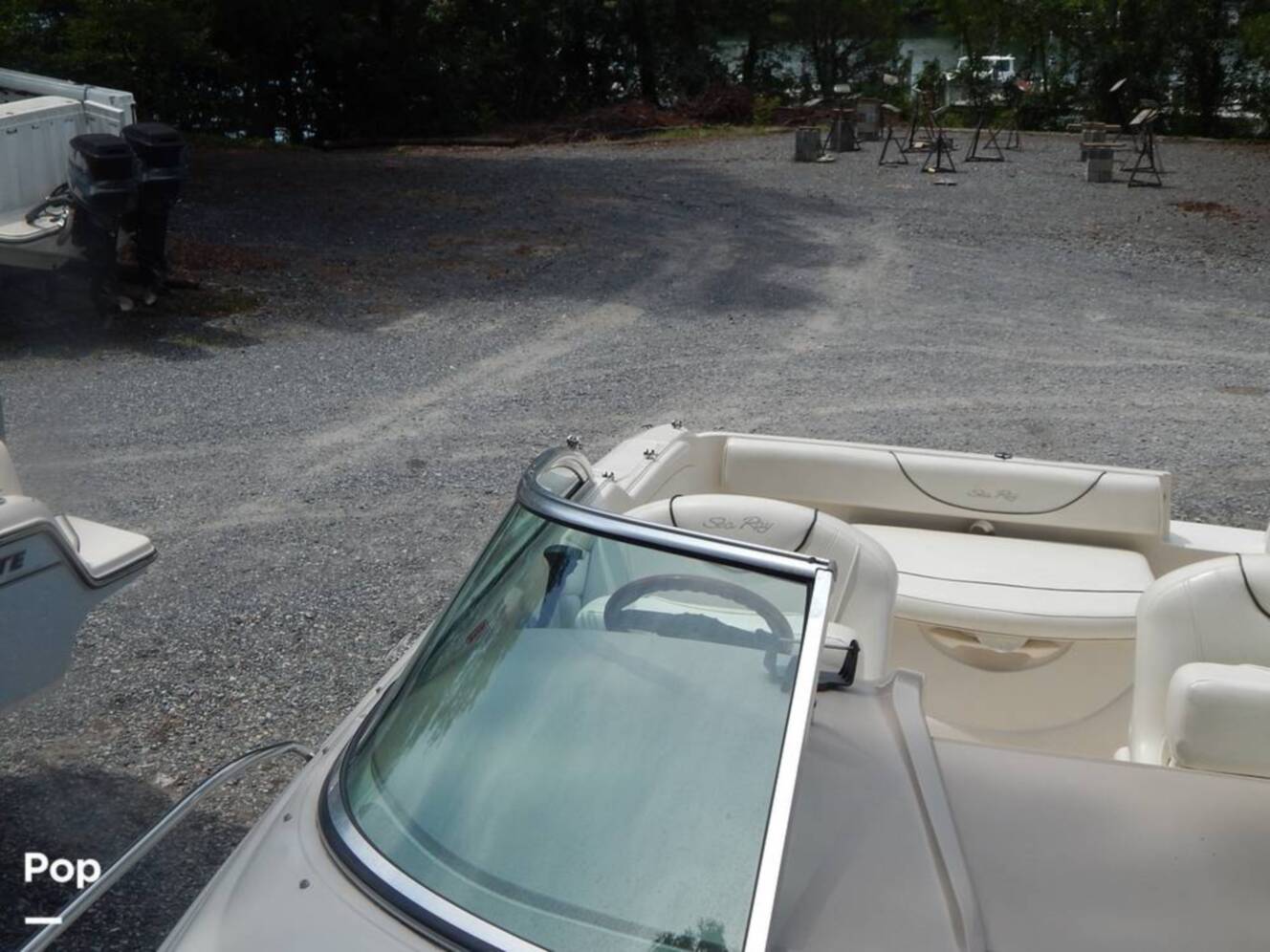 A photo of this 2004 Sea Ray 240 Sundeck