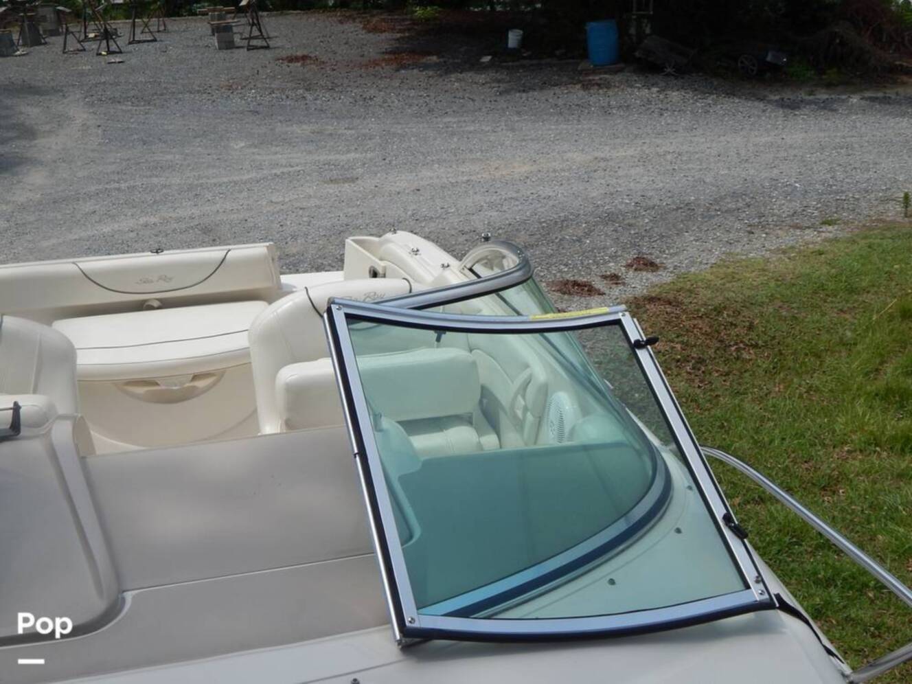 A photo of this 2004 Sea Ray 240 Sundeck