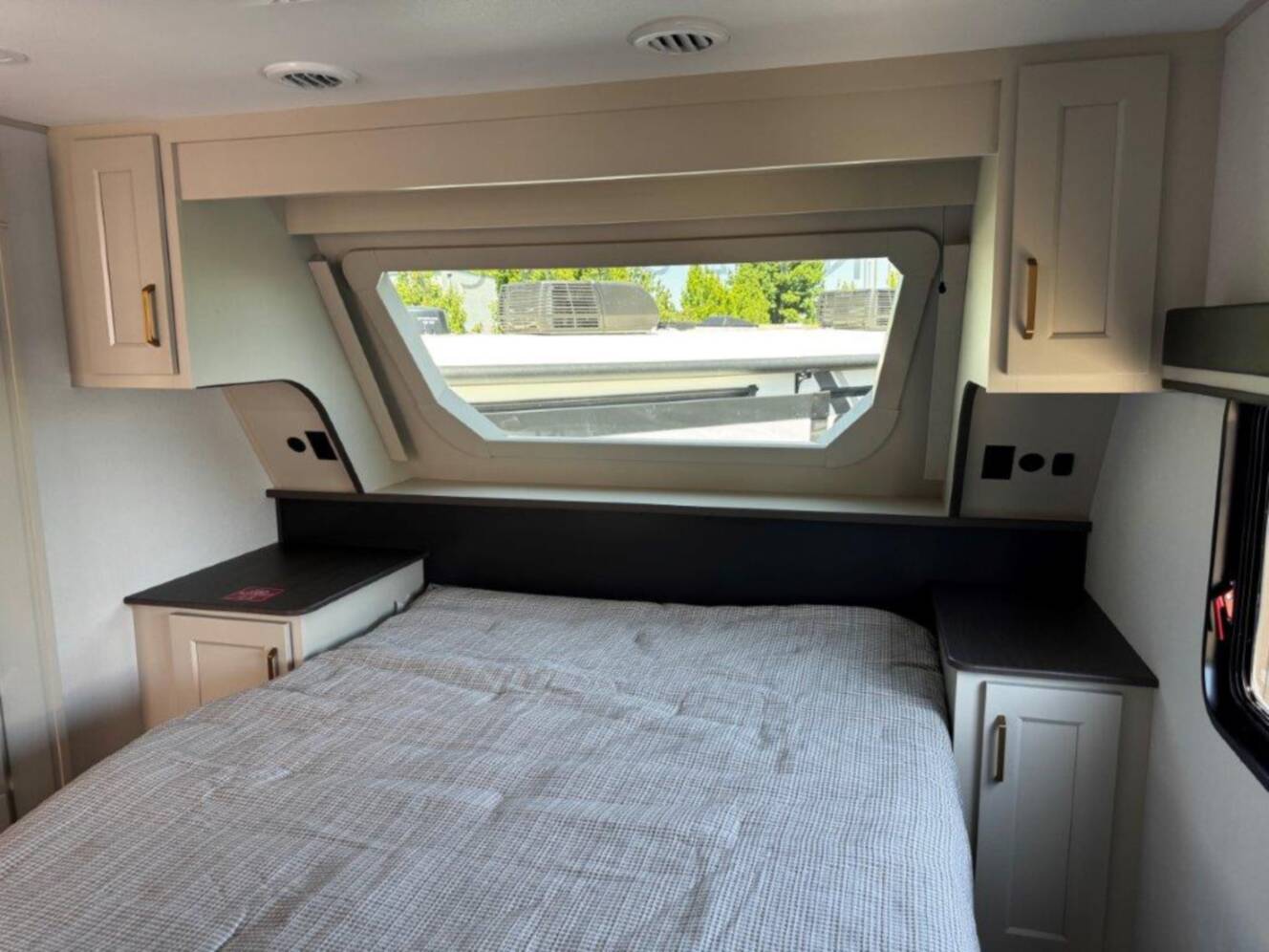 A photo of this 2027 Grand Design Influence 2903RL