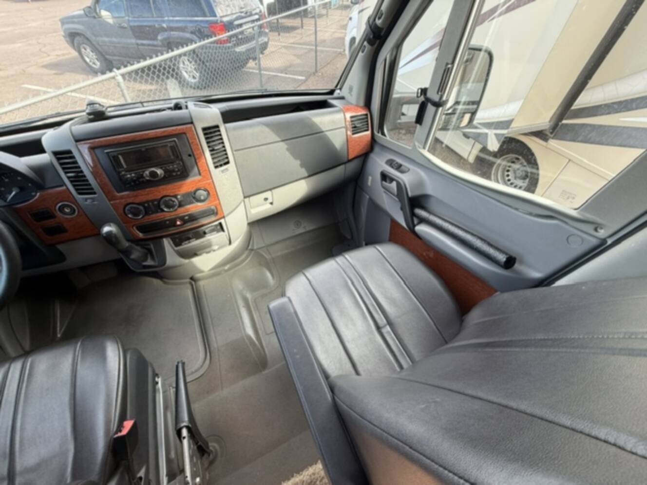 A photo of this 2009 Itasca Navion iQ 24DL