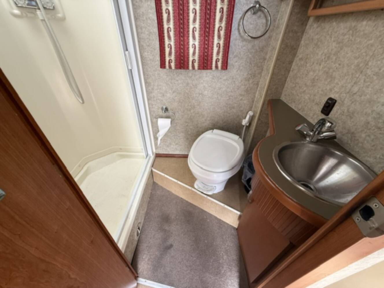 A photo of this 2009 Itasca Navion iQ 24DL