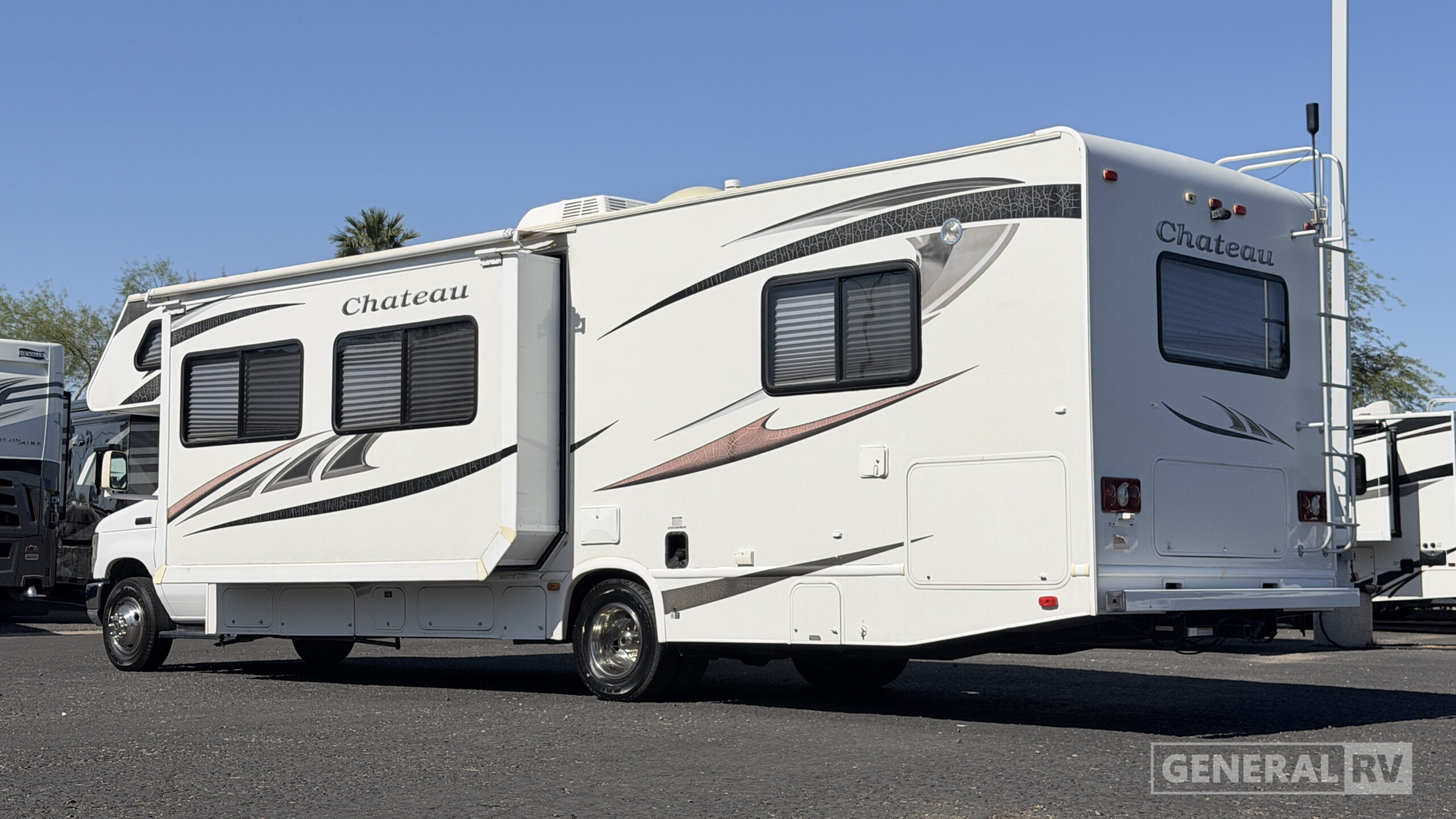 2011 Thor Motor Coach Chateau 31R in mesa AZ