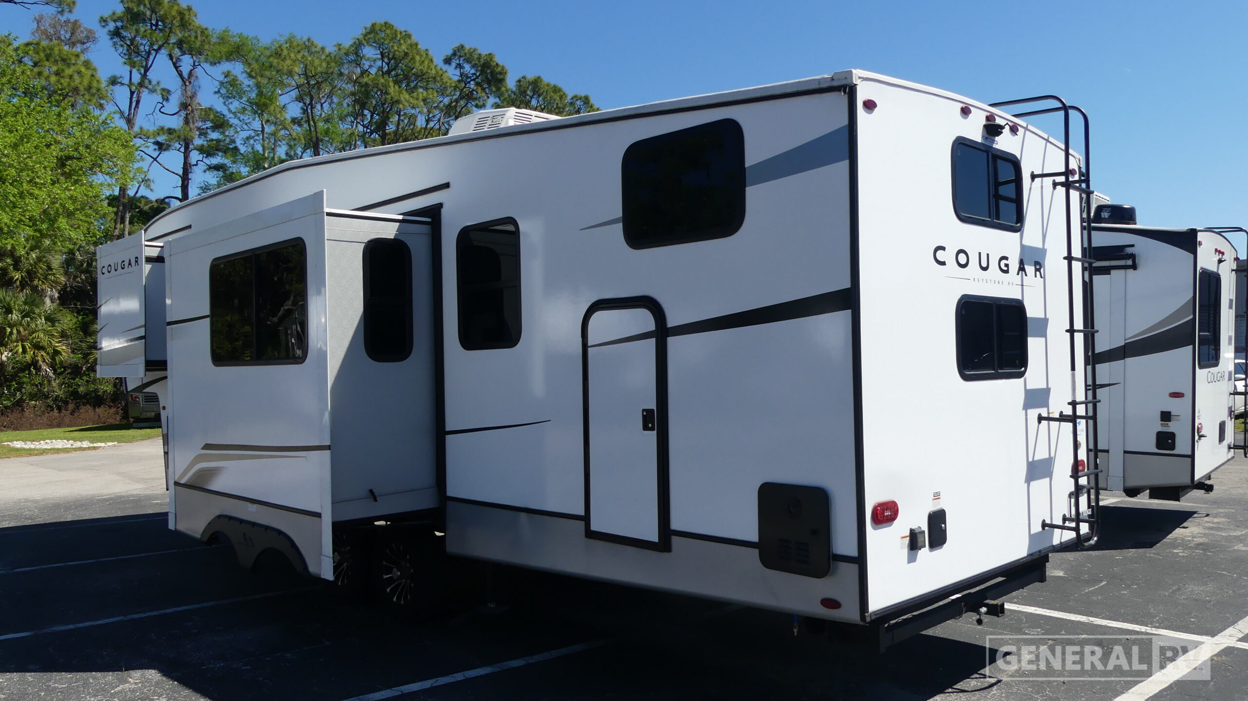 2023 Keystone Cougar Half-Ton 29BHL in fort myers FL