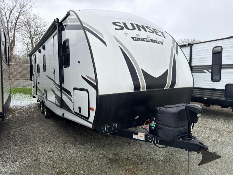 2023 Crossroads Rv Sunset Trail SS258RD in anderson IN