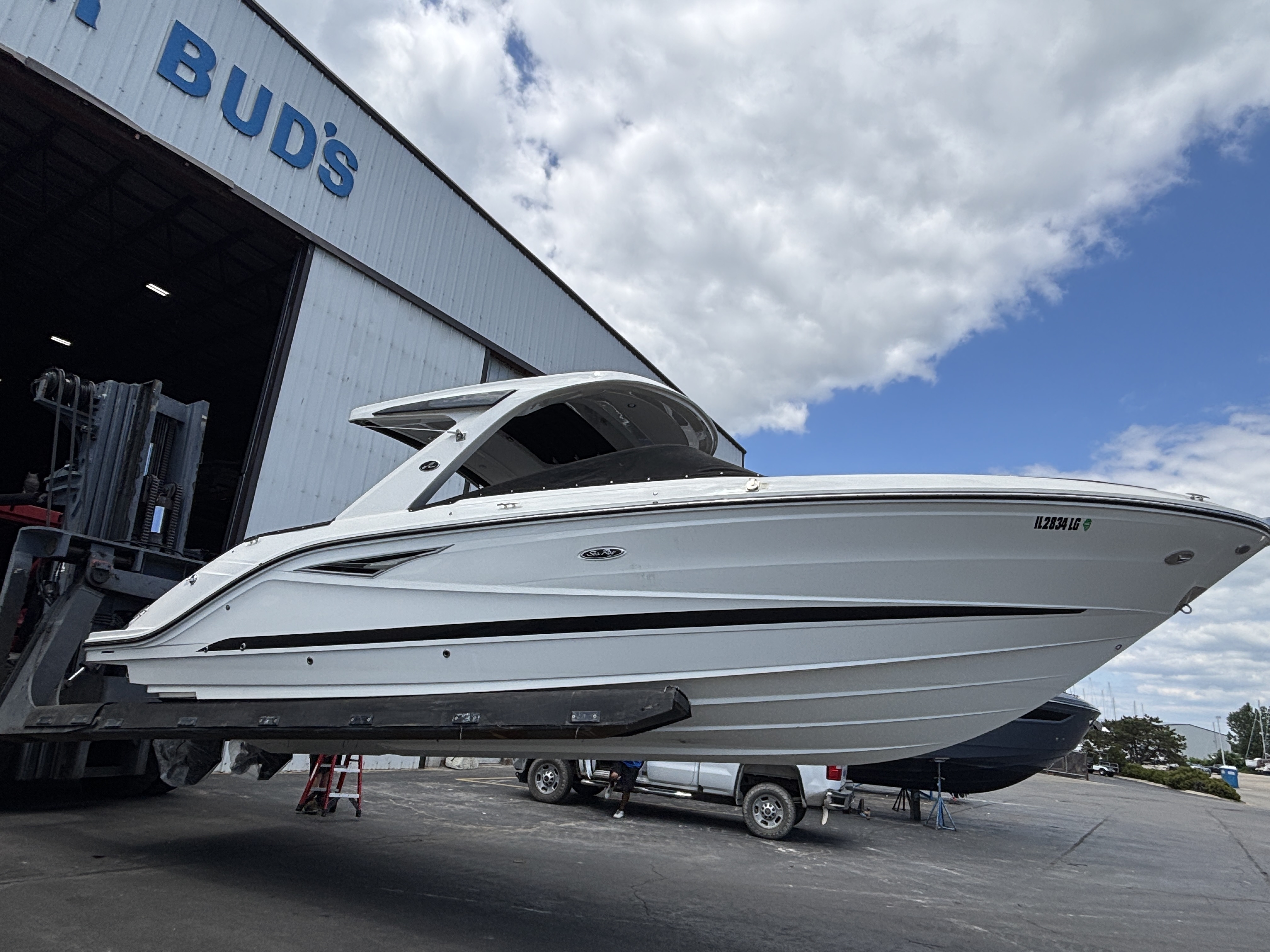 2024 Sea Ray 310 SLX W 230 in winthrop harbor IL