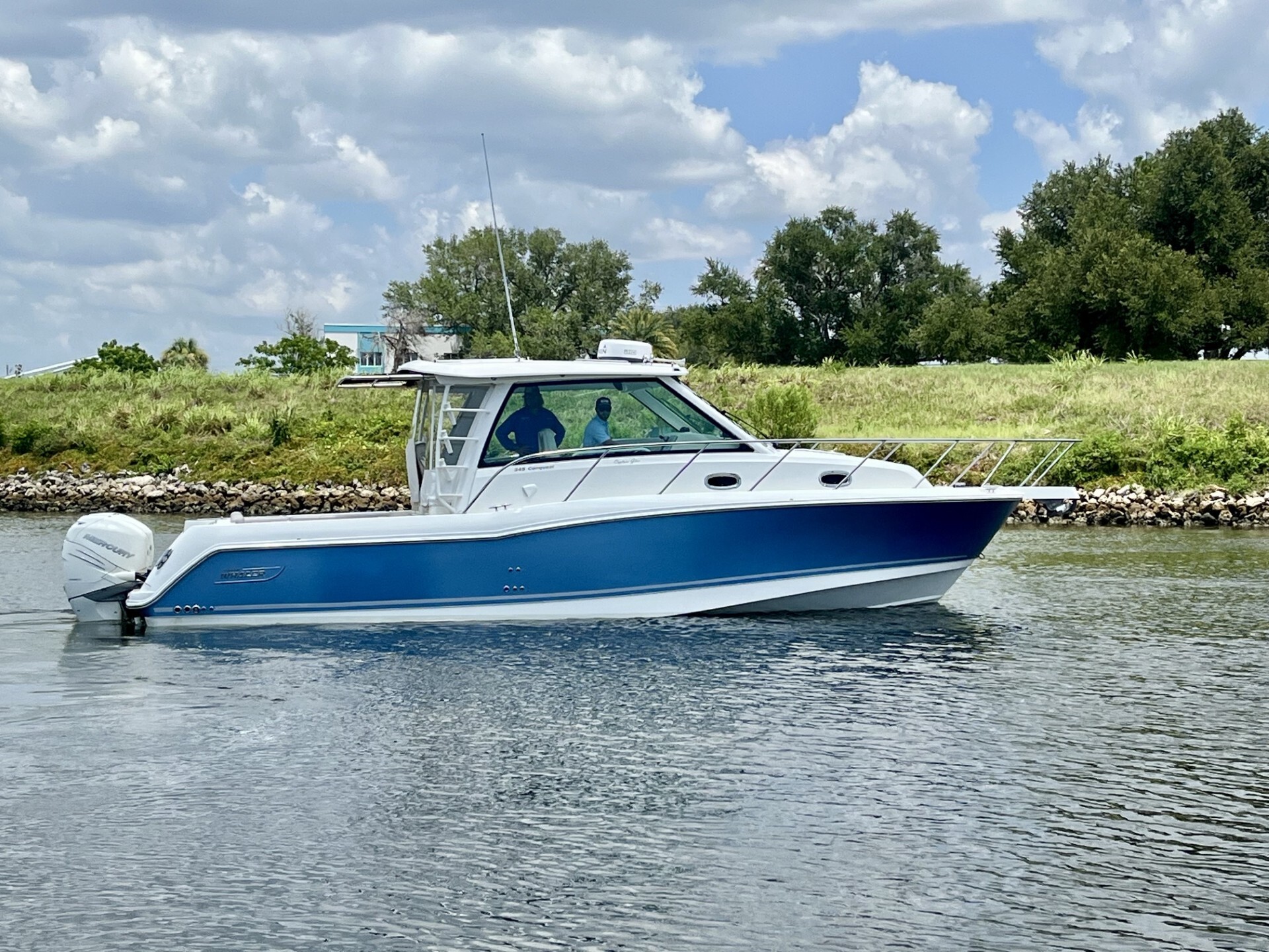 2019 Boston Whaler 345 CONQUEST in venice FL