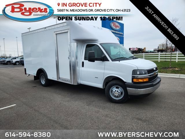 2026 CHEVROLET Express Cutaway 3500 in Grove City, OH
