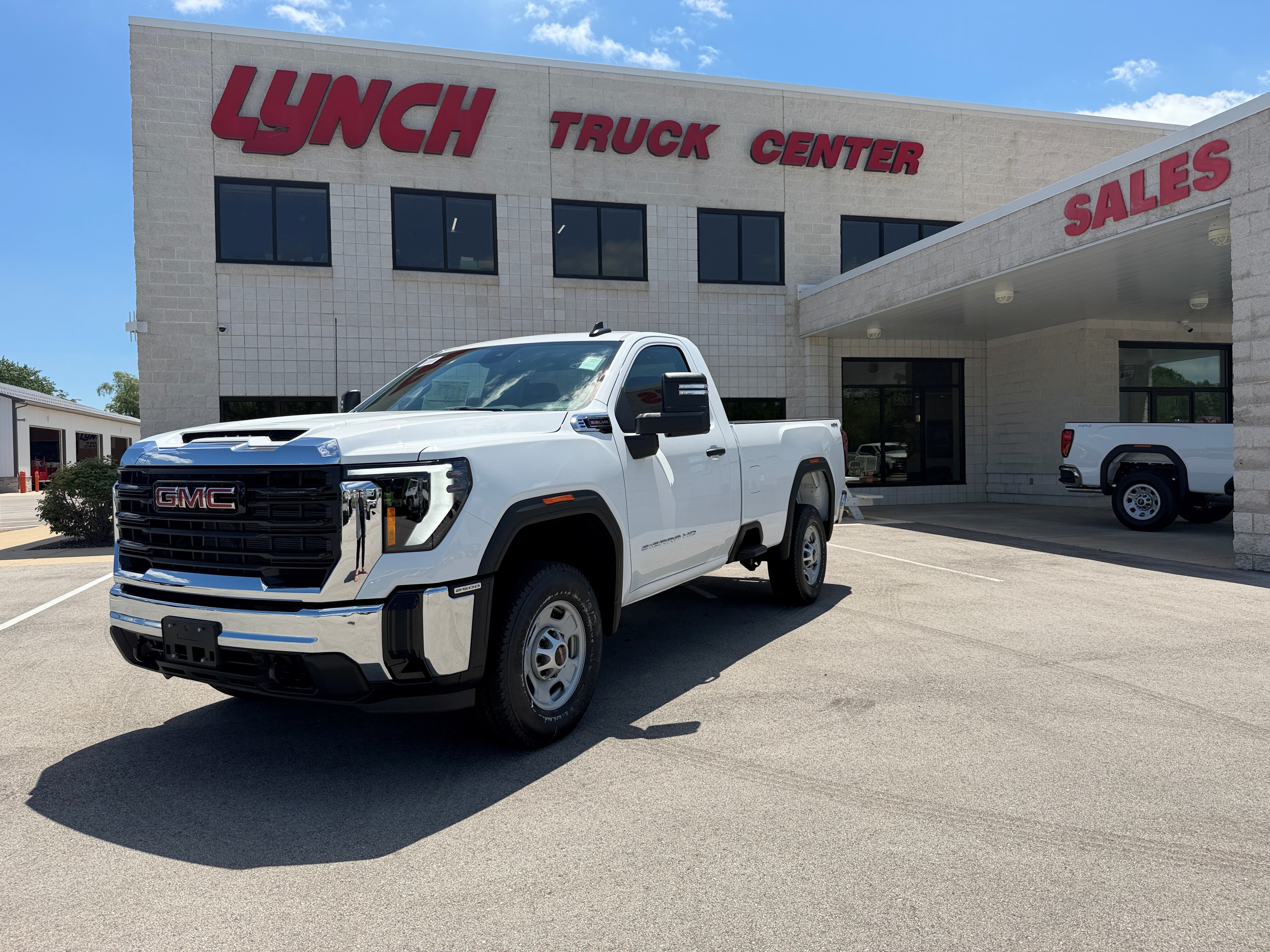 2026 GMC 2500 in Waterford, WI