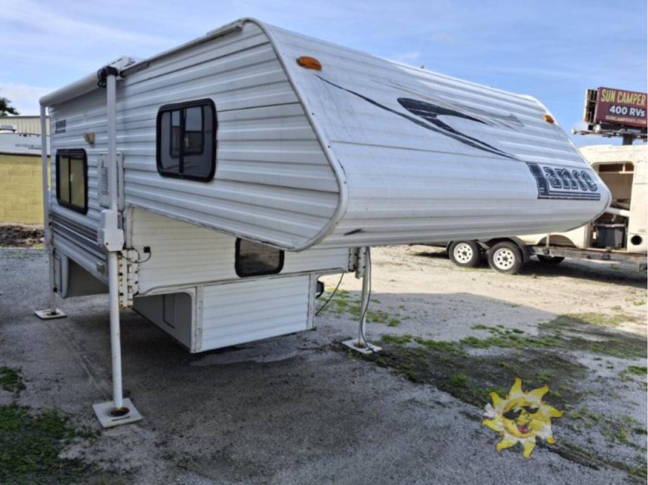 A photo of this 2007 Lance Lance 815 Extended Cabover