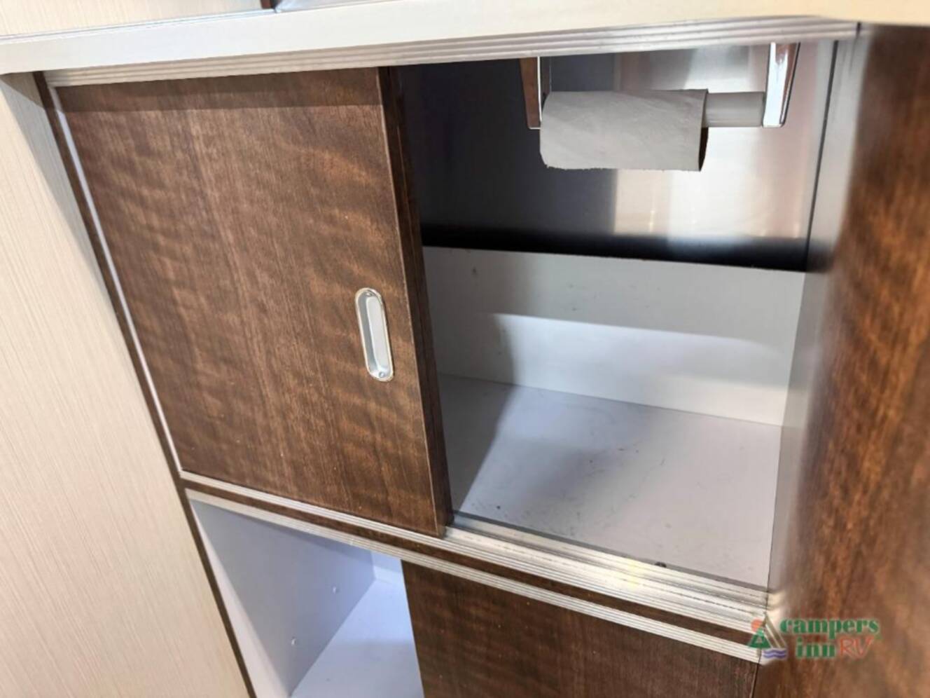 A photo of this 2019 Airstream Globetrotter globetrotter 27fbq