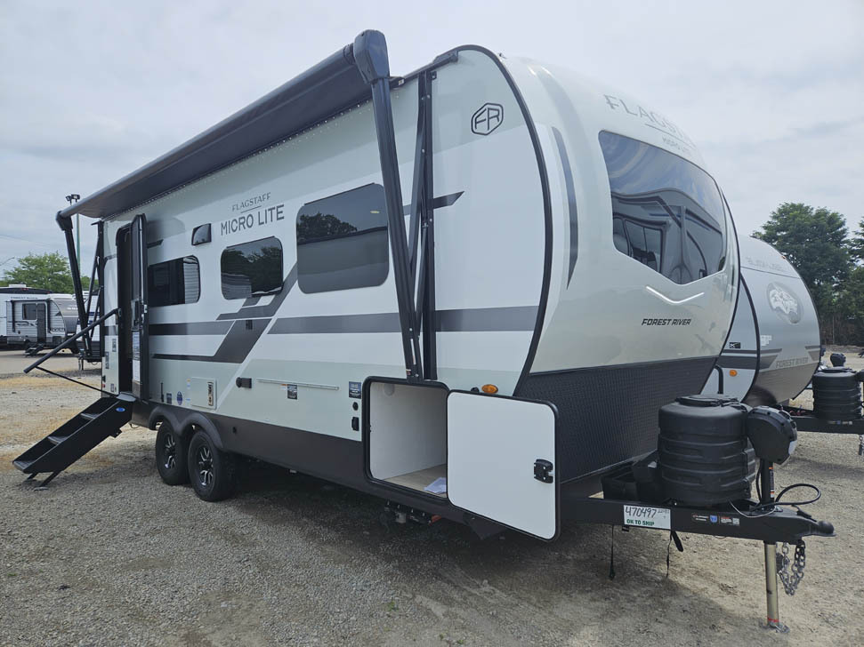2027 Forest River Flagstaff Micro Lite 22FBS in streetsboro OH