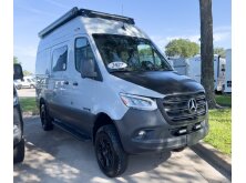 2027 Tiffin Motorhomes GH1 SE Review image