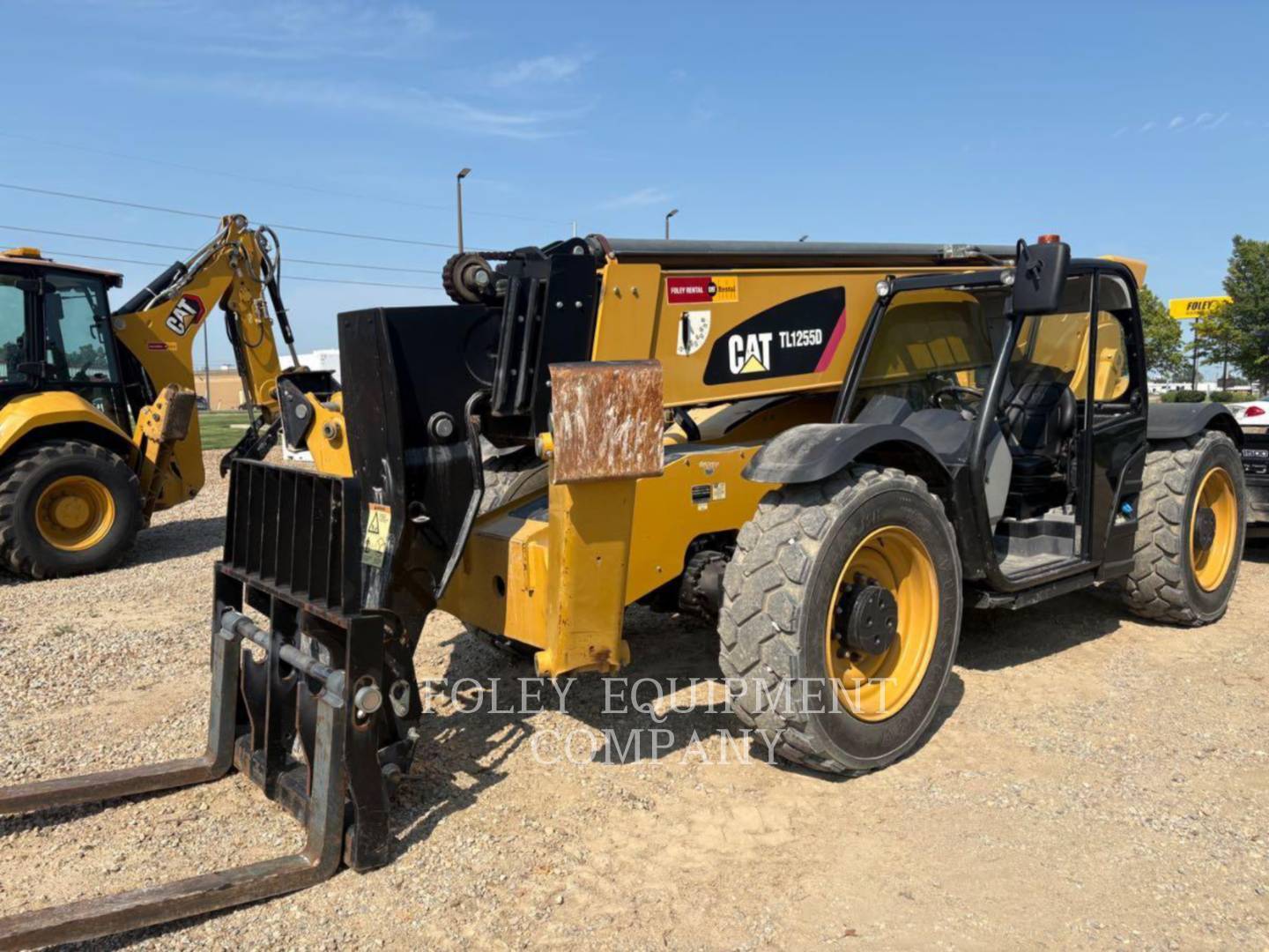 2018 CAT TL1255DO in Topeka, KS