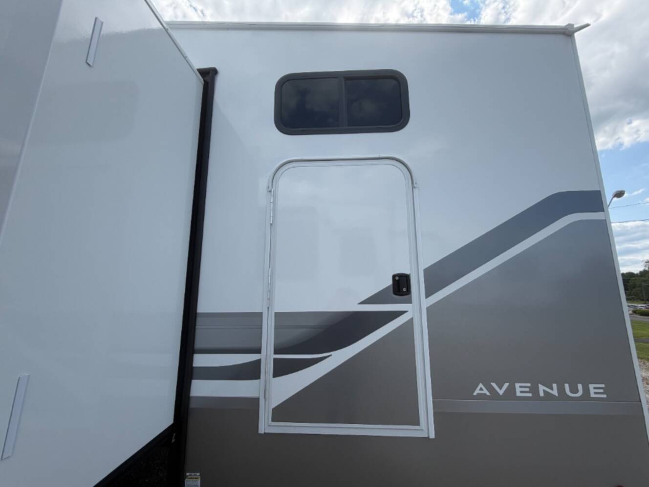 A photo of this 2027 Alliance Rv Avenue All-Access 29BH