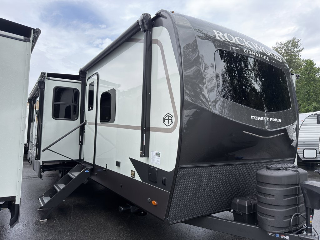 2027 Forest River Rv Rockwood Signature 8336BH in acworth GA