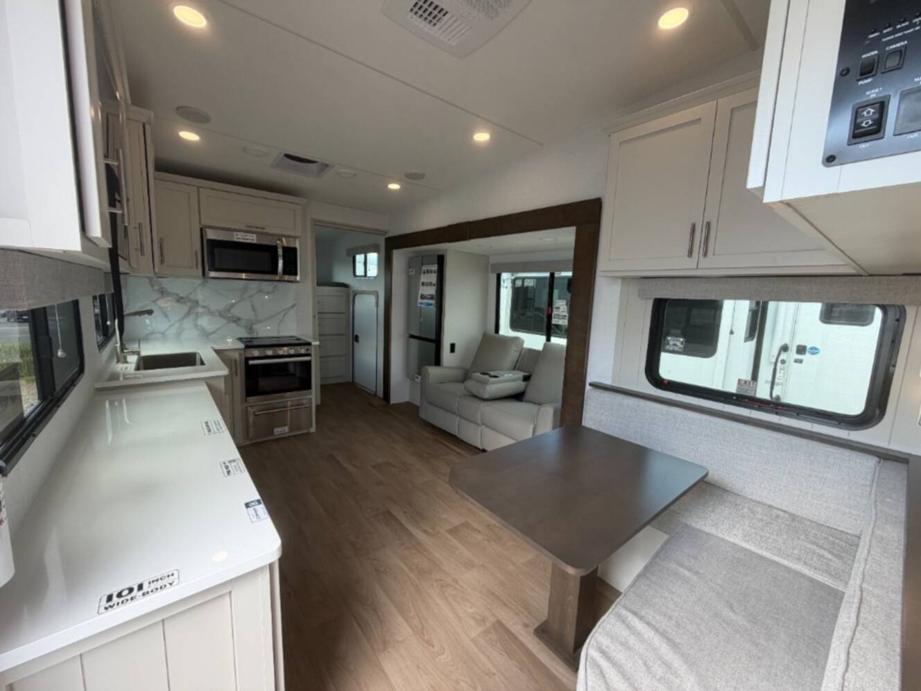 A photo of this 2027 Alliance Rv Avenue All-Access 29BH