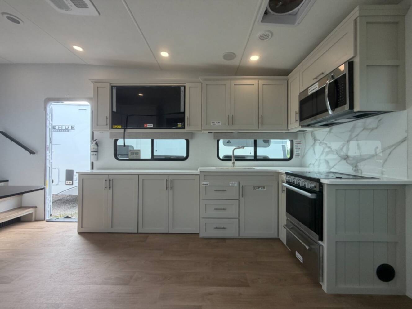 A photo of this 2027 Alliance Rv Avenue All-Access 29BH