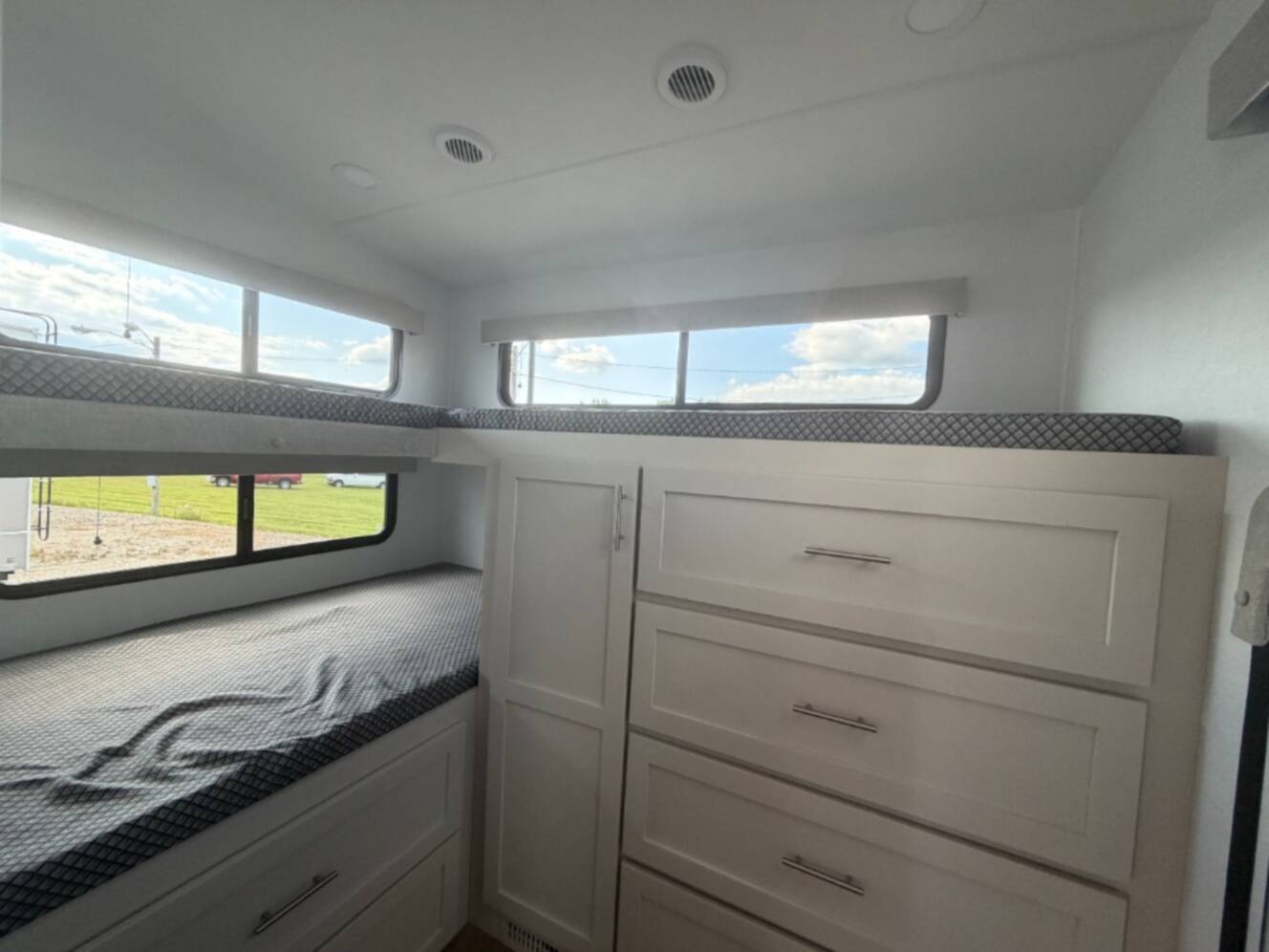 A photo of this 2027 Alliance Rv Avenue All-Access 29BH