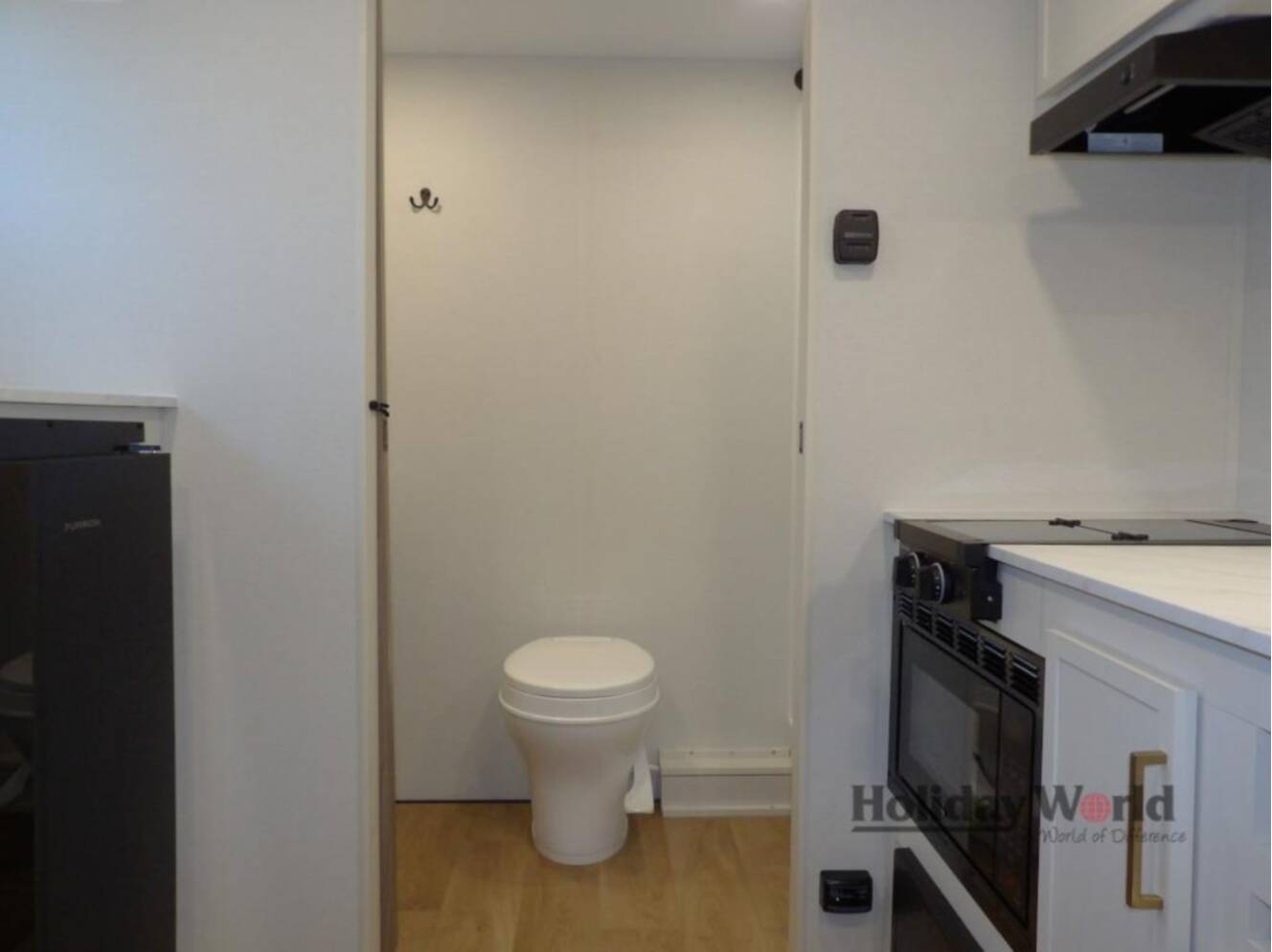 A photo of this 2027 Grand Design Transcend LITE 121RBL