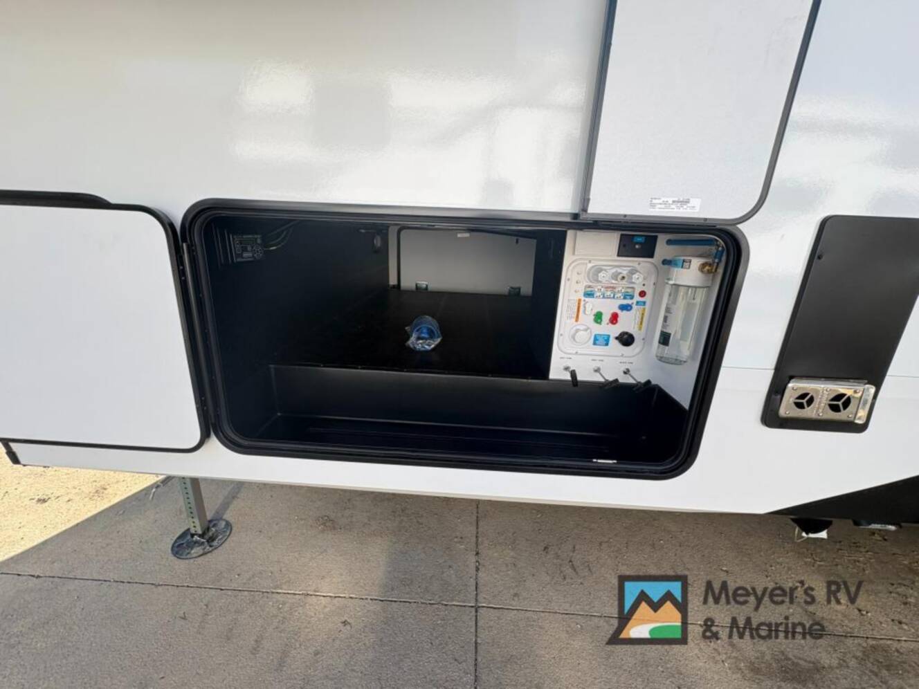 A photo of this 2027 Grand Design Reflection 303RLS