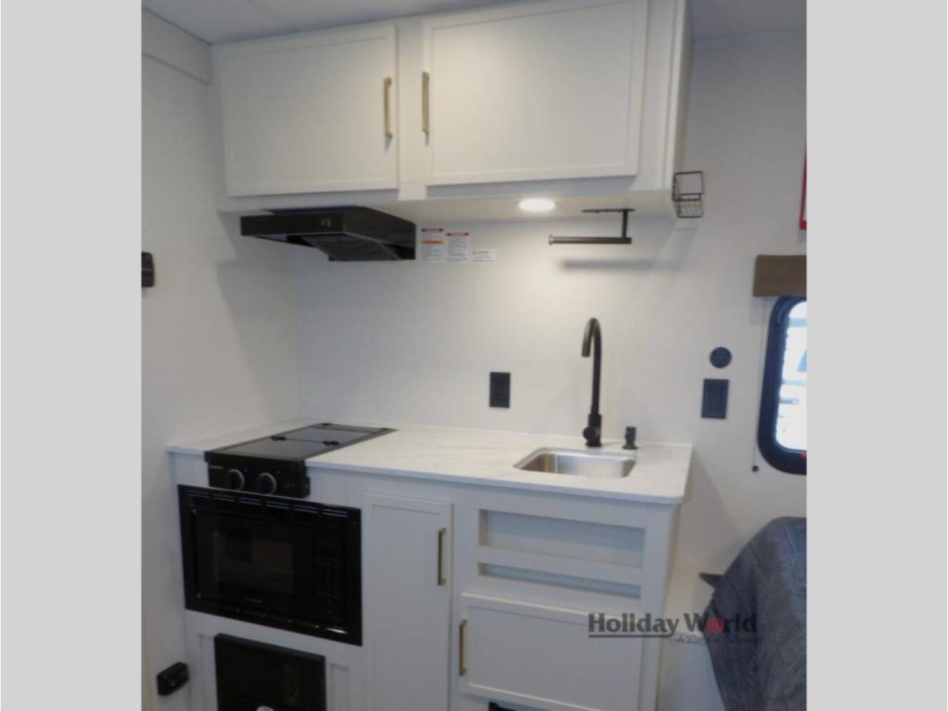 A photo of this 2027 Grand Design Transcend LITE 121RBL