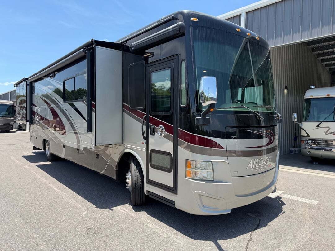2017 Tiffin Allegro Red 37 PA in seffner FL