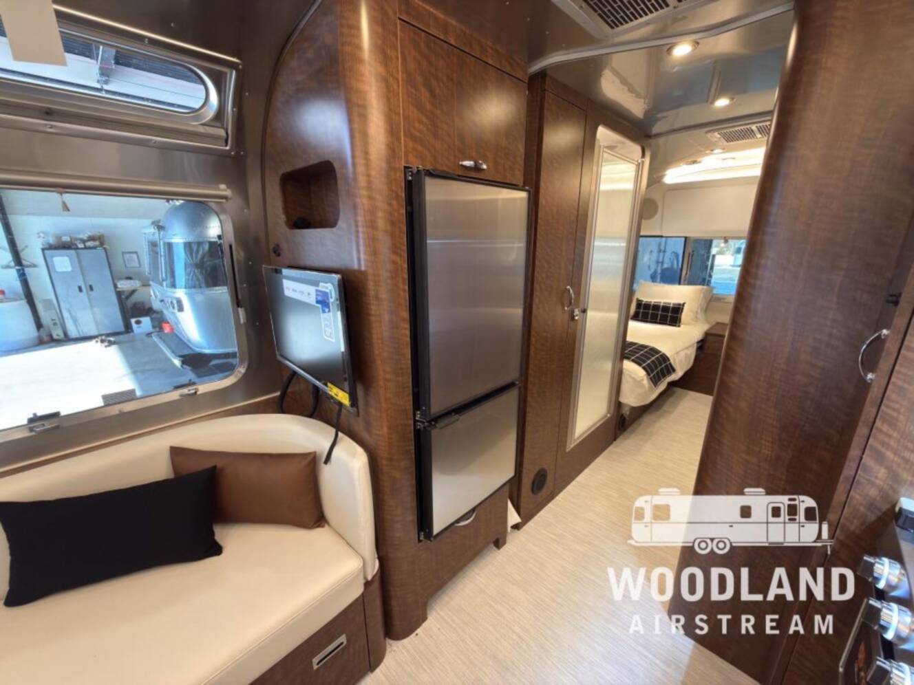 A photo of this 2026 Airstream Globetrotter 25FB Twin