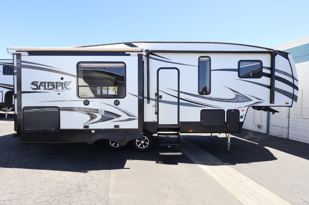 2017 Forest River Rv Sabre 27RLT in rocklin CA