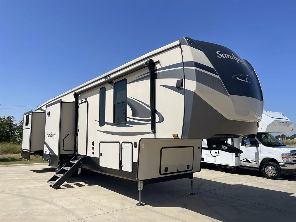 2021 Forest River Rv Sandpiper 384QBOK in sanger TX