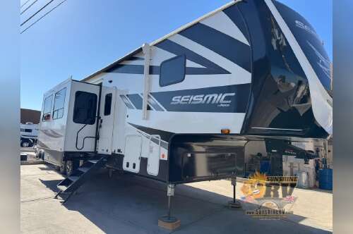 2023 Jayco Seismic 395 in lake havasu AZ