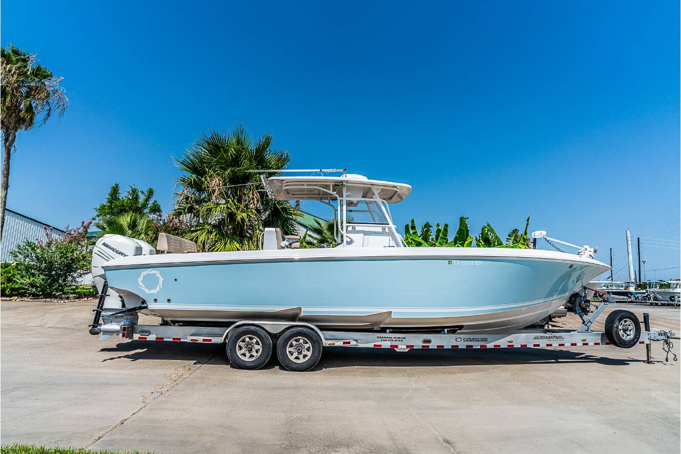 A photo of this 2017 Fountain 34CC