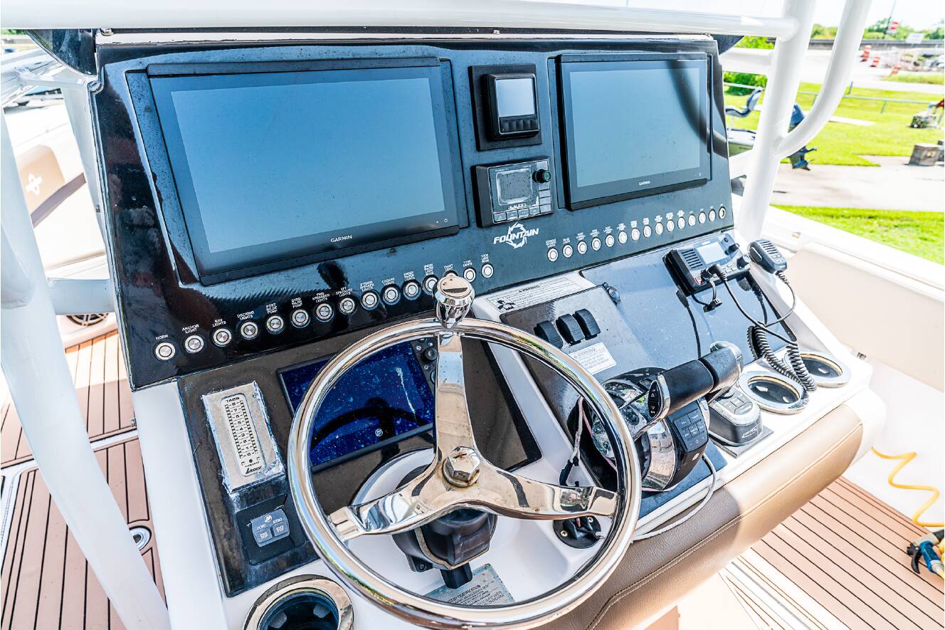 A photo of this 2017 Fountain 34CC