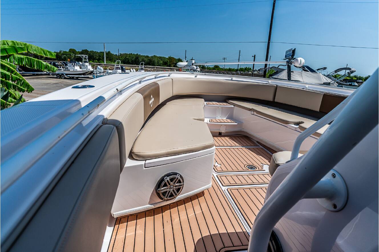 A photo of this 2017 Fountain 34CC