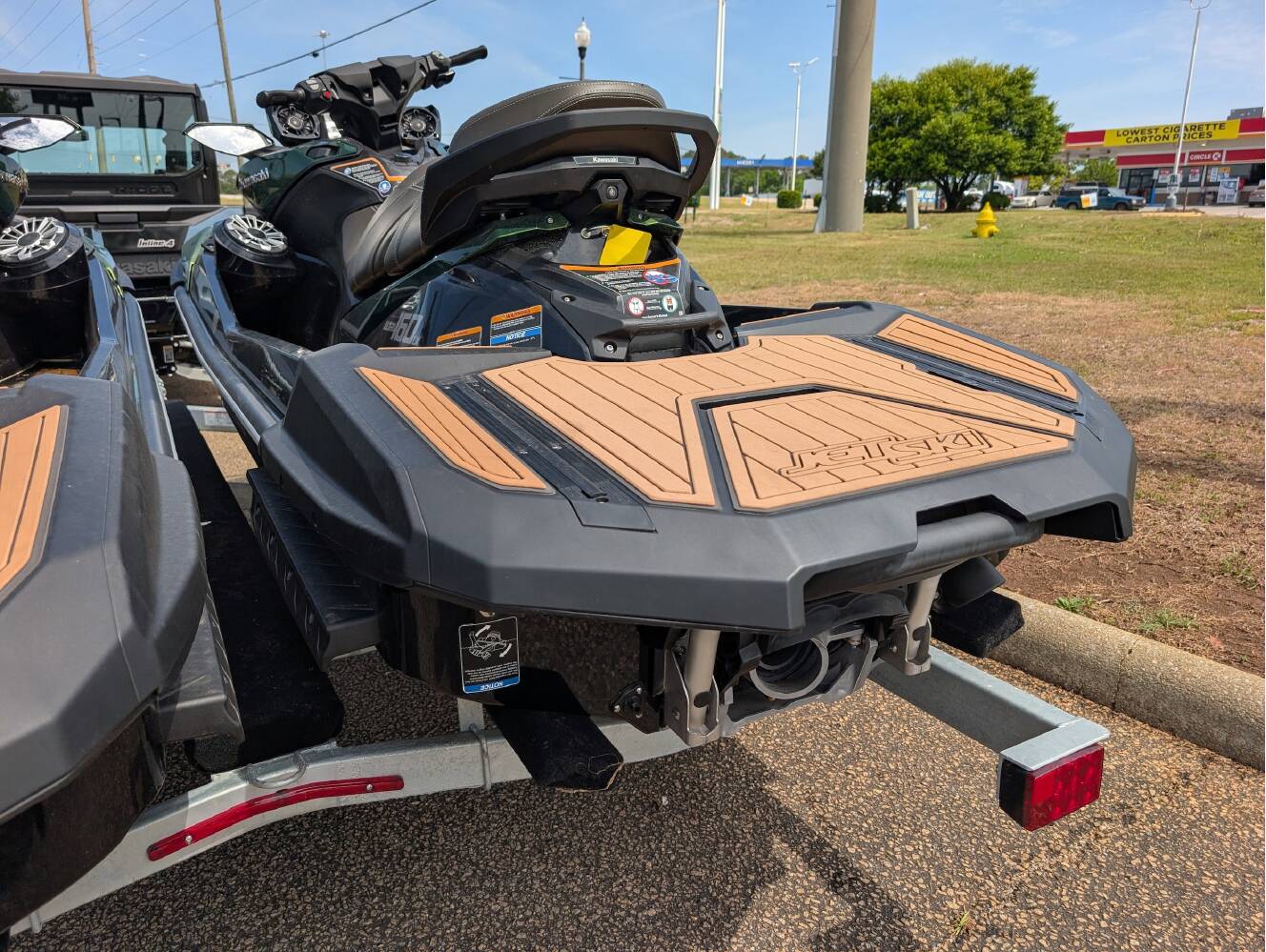 A photo of this 2025 Kawasaki JET SKI Ultra 160 LX