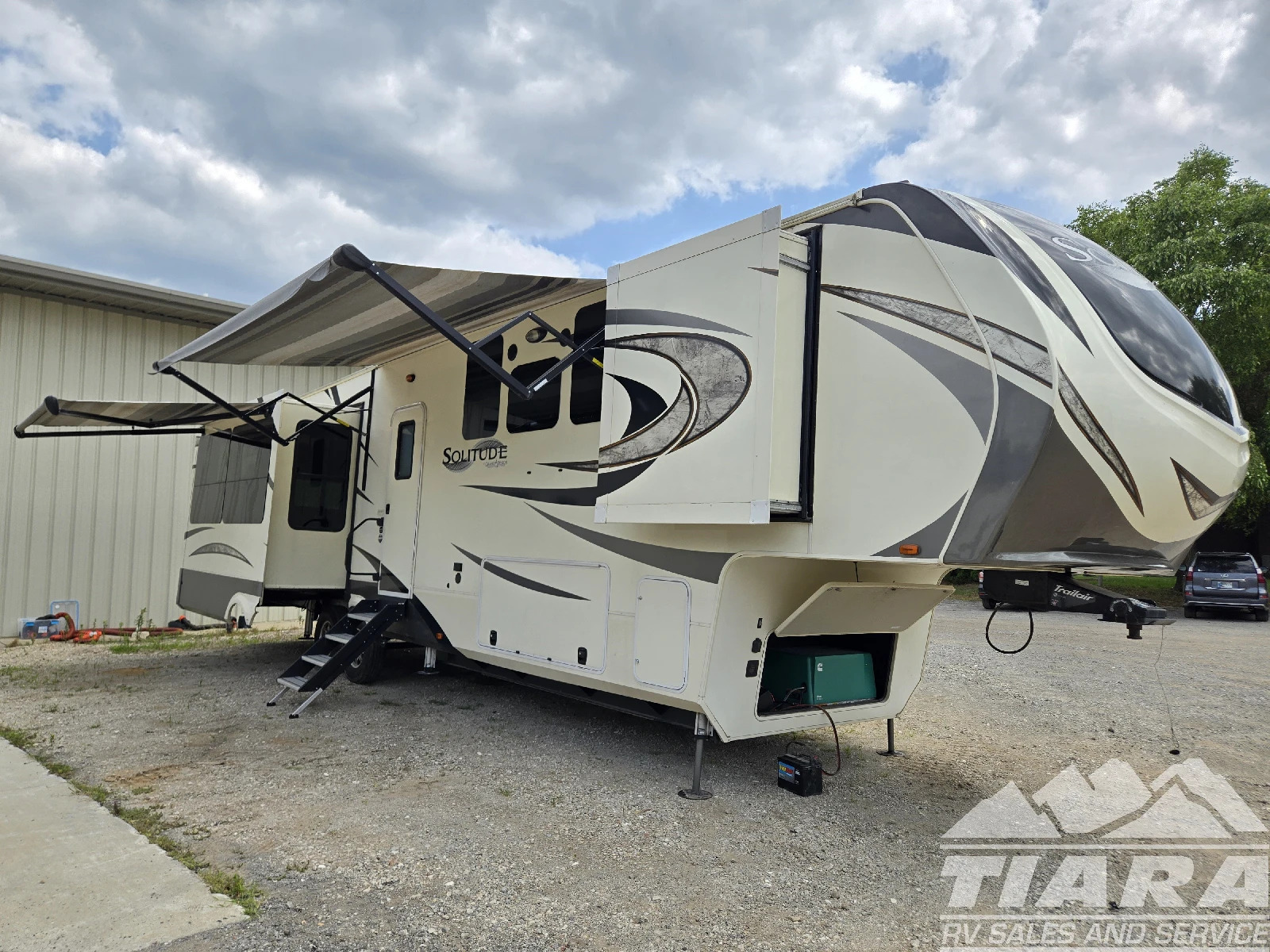 2018 Grand Design Solitude 373FB in elkhart IN