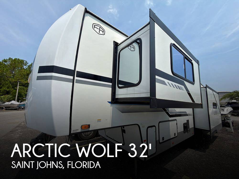 2025 Cherokee Arctic Wolf 3250SUITE in saint johns FL