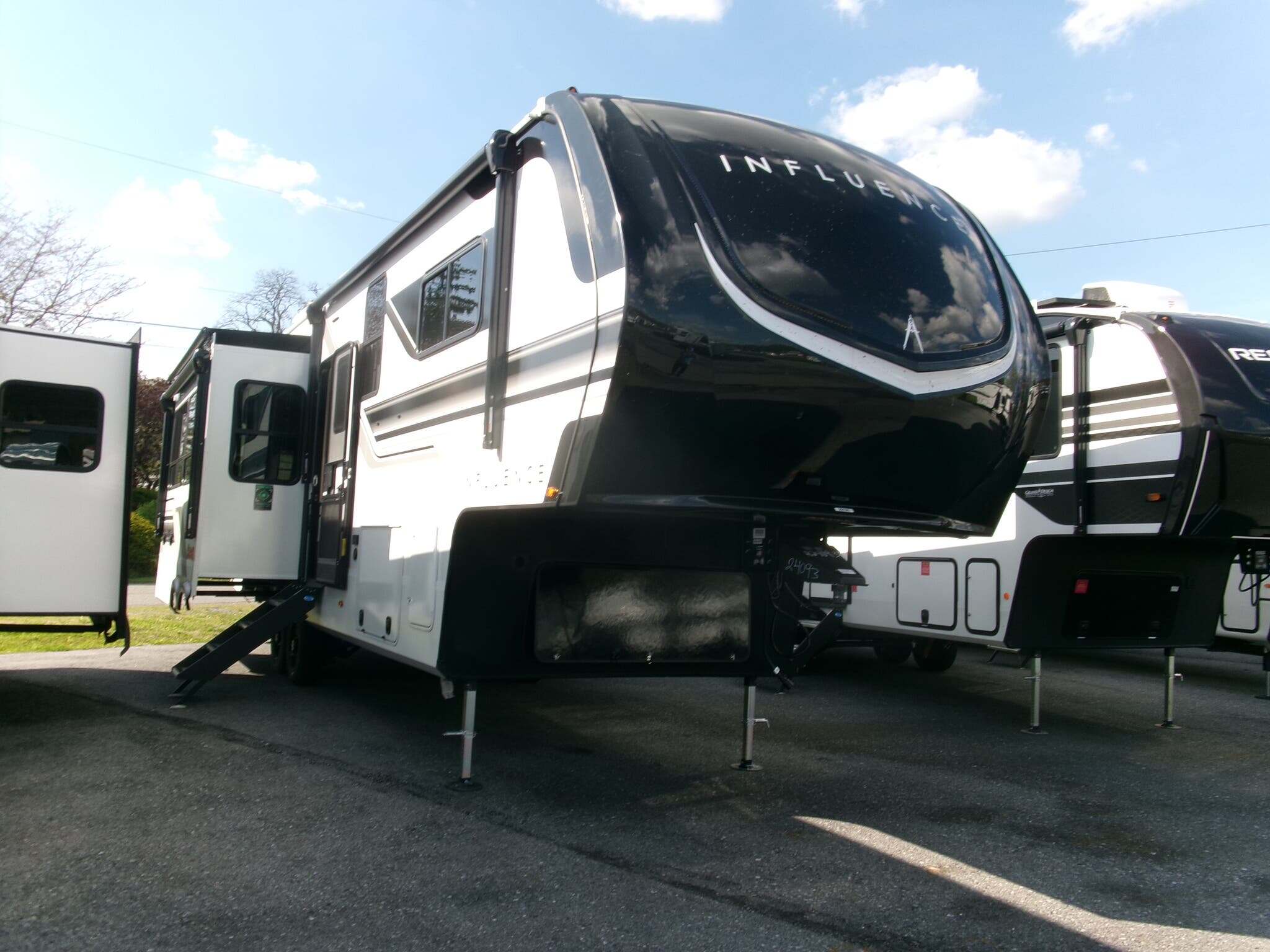 2026 Grand Design Influence 3003RL in duncansville PA