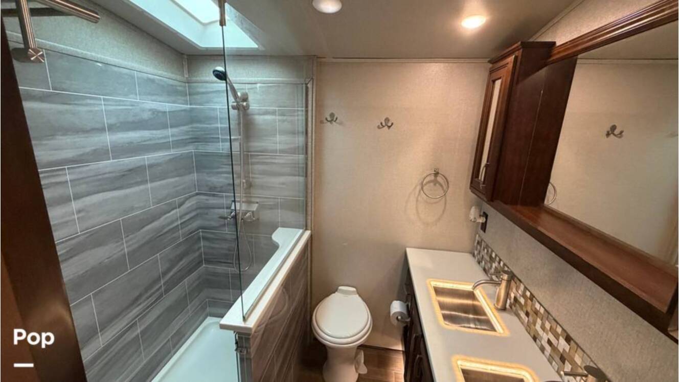 A photo of this 2020 Jayco Pinnacle 36SSWS