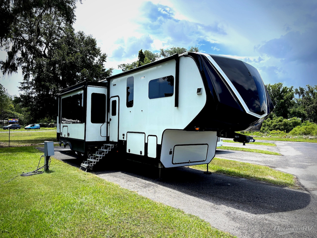 2021 Grand Design Momentum 397TH in ocala FL