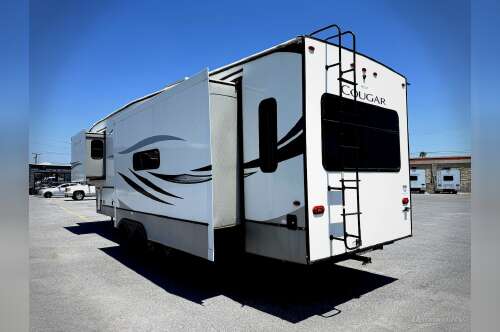 2022 Keystone Cougar 316RLS in la feria TX