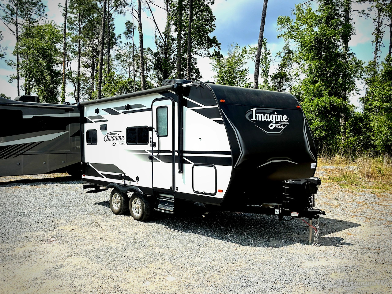 2021 Grand Design Imagine XLS 17MKE RV