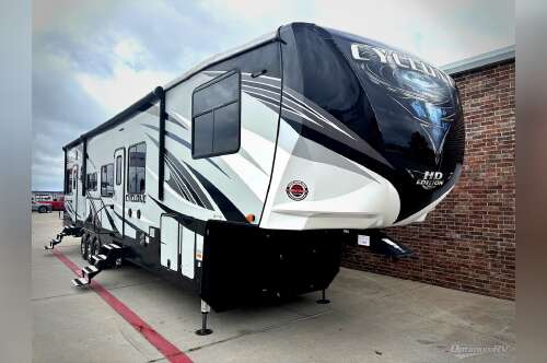 2019 Heartland Cyclone 4101KING in moore OK
